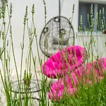 Apartman By The For 2 *