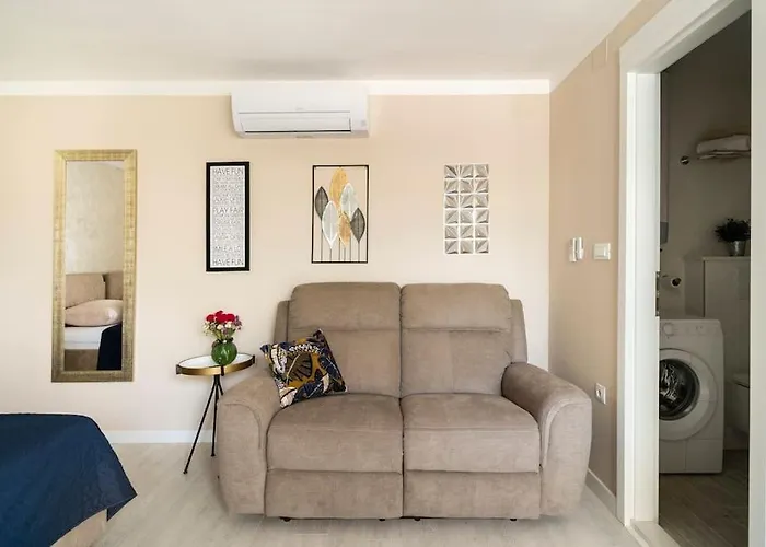 Appartement By The For 2 Cavtat