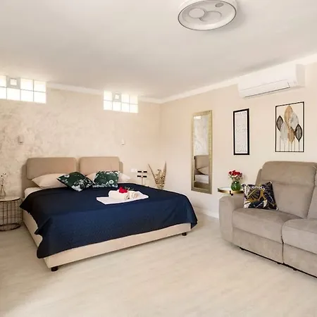 Apartment By The For 2