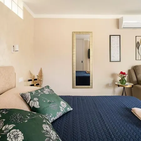 By The For 2 شقة تْسافتات