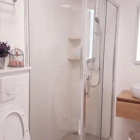 By The For 2 تْسافتات