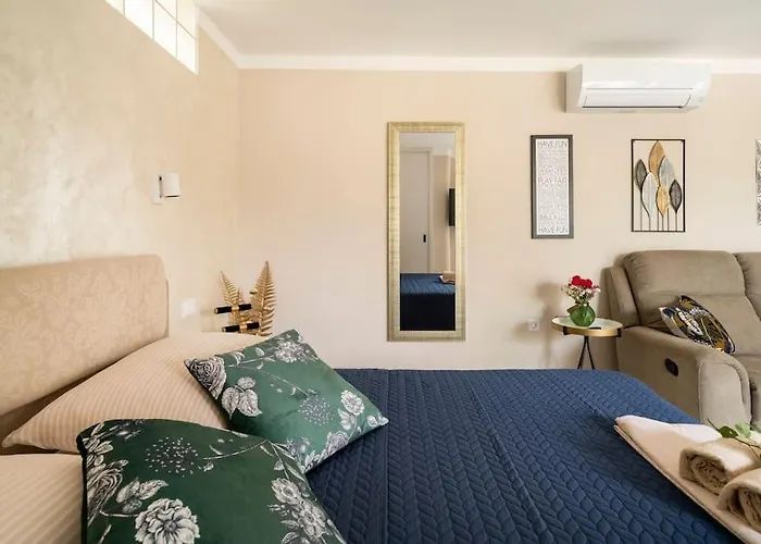 By The For 2 Apartman Cavtat